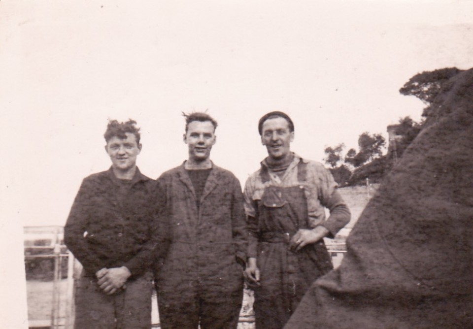 1944 to 46 KSG some crew ML170 or 575 2.jpg