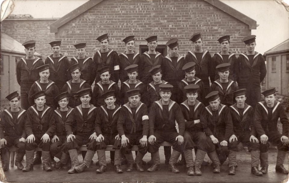 1943 cNov HMS Collingwood Class 1v  KSG mid 2nd from right.jpg