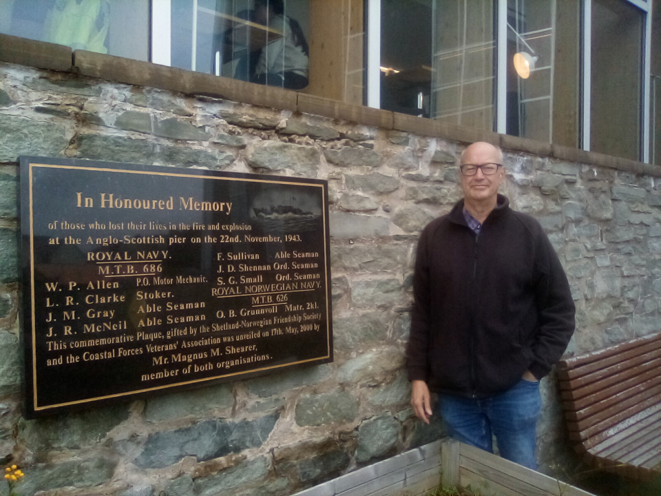 IWM Memorial plaque Lerwick.jpg