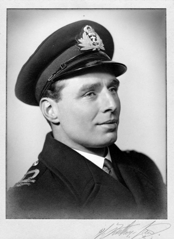 Lt G G MacPherson  photographer West Kirkby.jpg