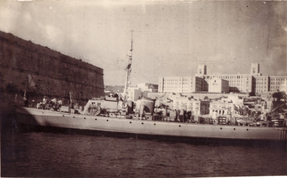 1945 ML176 Malta Harbour.jpg