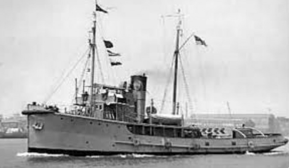 HMS Caroline Moller.jpg